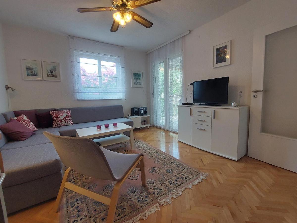 Apartment Emili Marina Ngoại thất bức ảnh