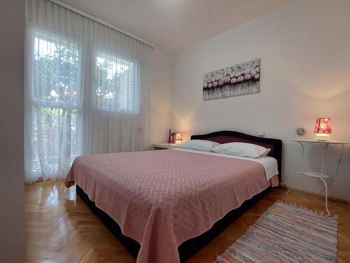 Apartment Emili Marina Ngoại thất bức ảnh